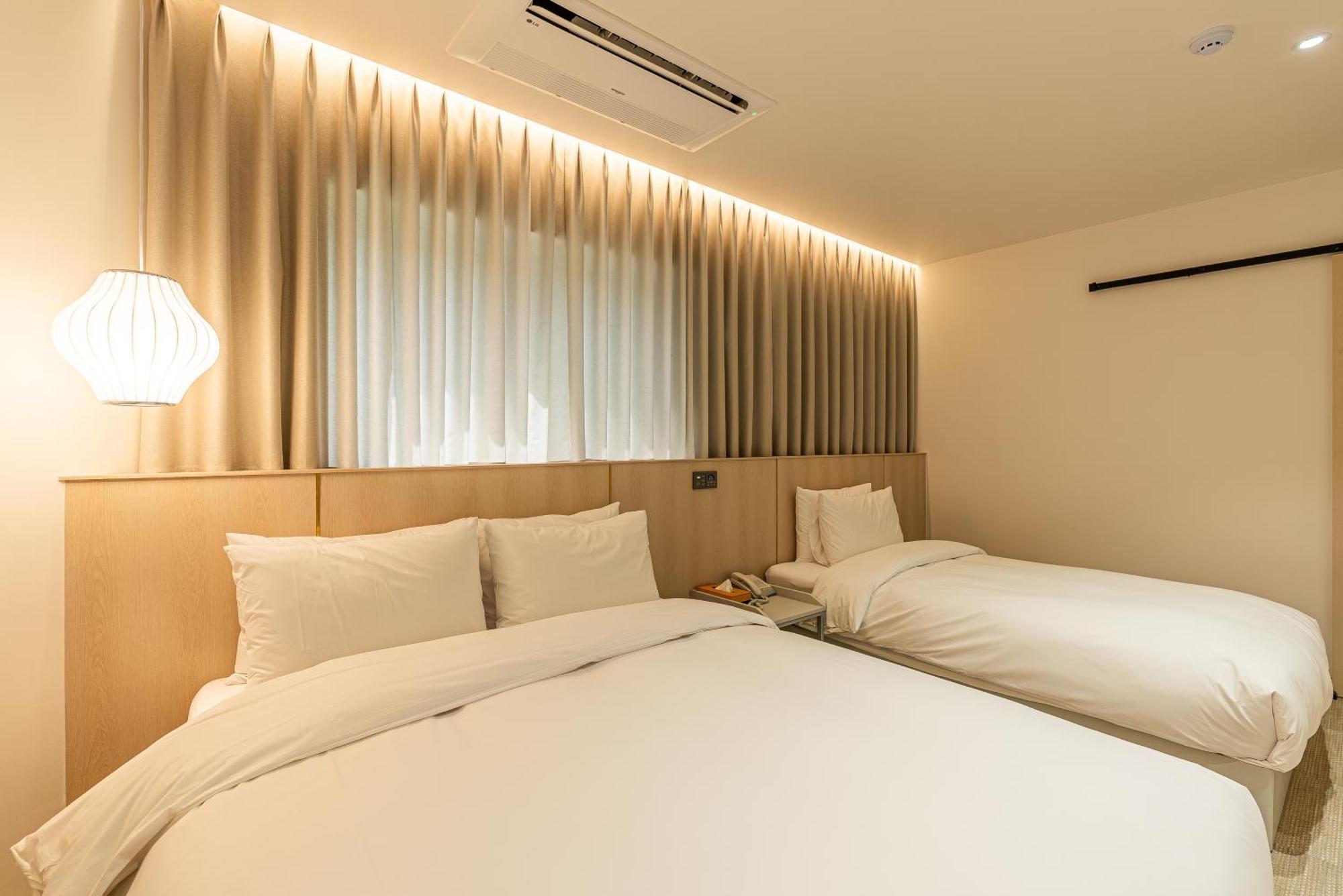 Hotel The Grang Seogwipo Luaran gambar