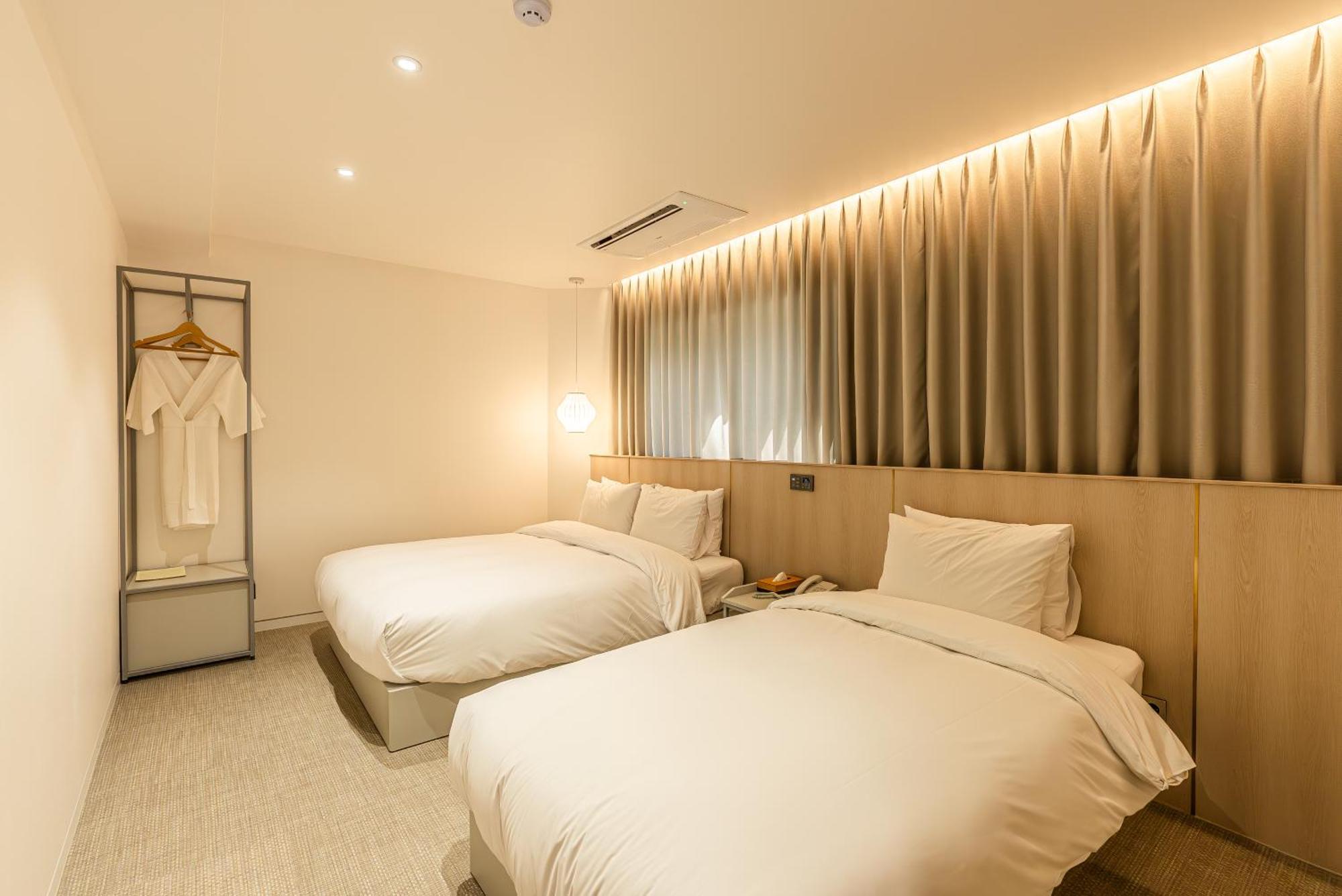 Hotel The Grang Seogwipo Luaran gambar